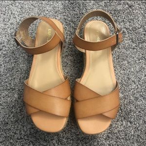 Express sandals